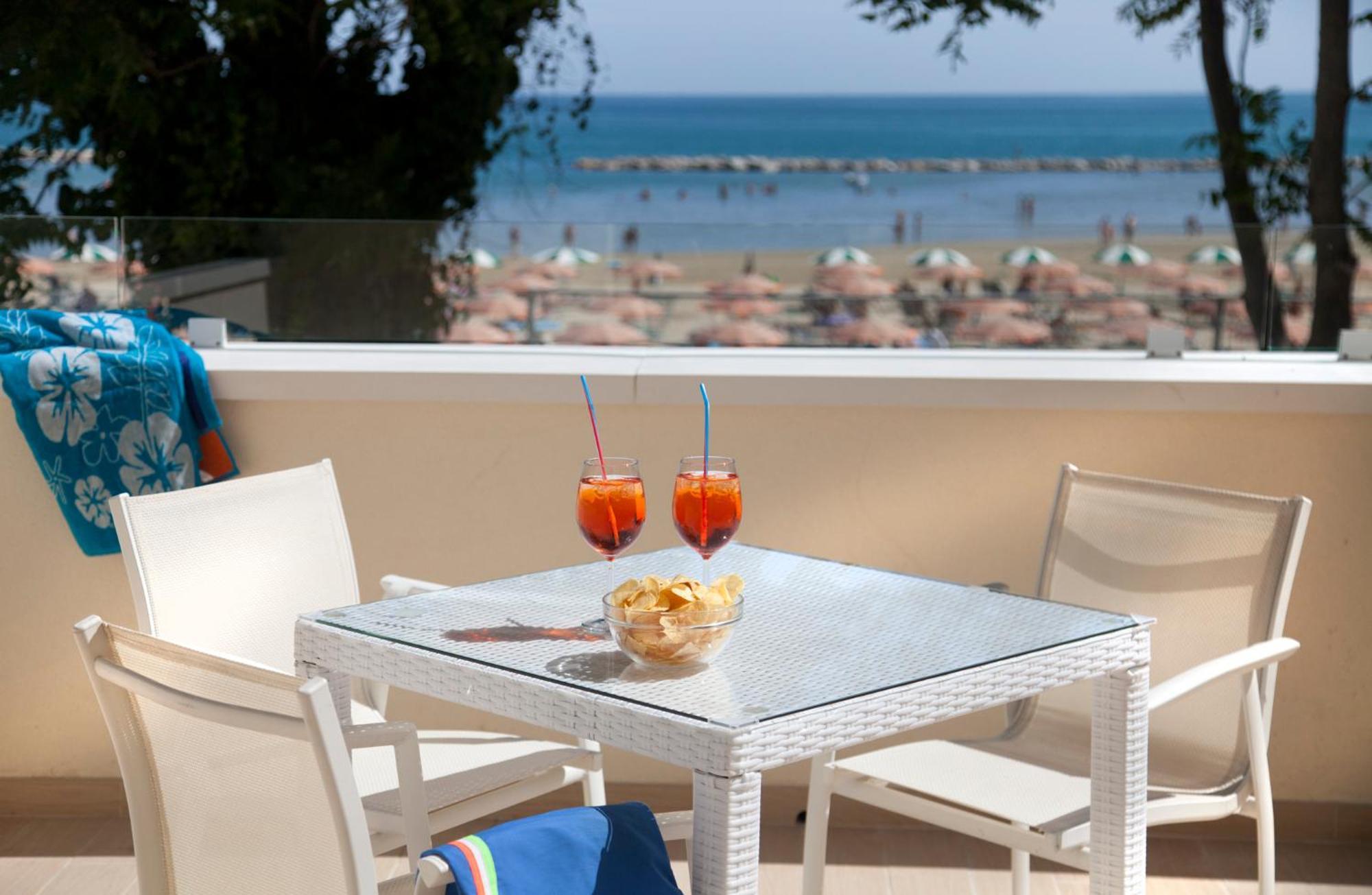 Marina Beach Suite Hotel 里米尼 外观 照片